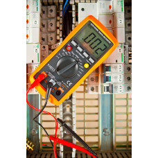 Мультиметр цифровий Neo Tools, 0-300В, широкий РК-дисплей з підсвіткою, чохол
