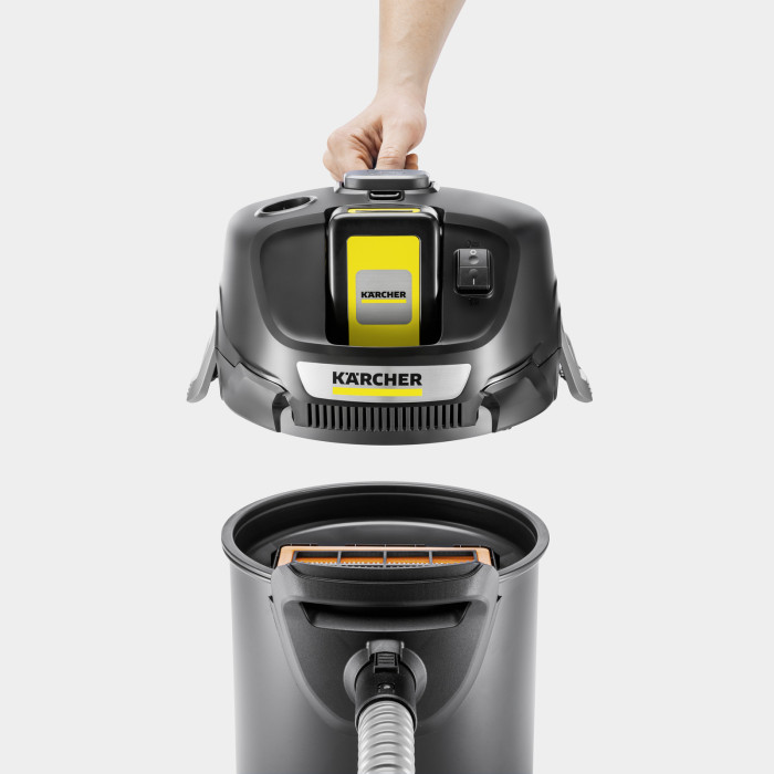 Пилосос для збору золи акумуляторний Karcher AD 2 Battery, 18В, контейнер 14л, 3.9кг, без АКБ та ЗП