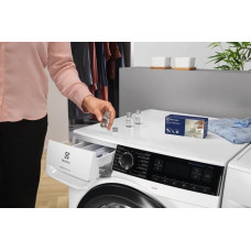 Прально-сушильна машина Electrolux фронтальна, 10(6)кг, 1600, А, 63см, дисплей, пара, інвертор, heat pump, білий