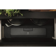 Вакууматор Electrolux для рулонів, пакетів і контейнерів, 80Вт, 30см, електронне керування, +10 пакетів, пластик, чорний
