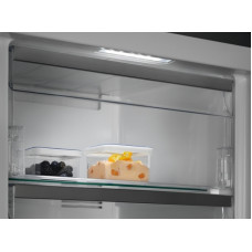 Морозильна камера Electrolux, 186x60х65, 280л, А++, NF, інв., дисплей, нерж