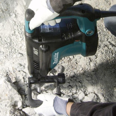Молоток відбійний Makita HM1213C 1510Вт 18.6Дж 950-1900уд·хв 10.8кг