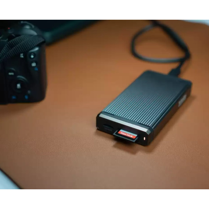 Карта пам'яті SanDisk SD  256GB C10 UHS-I U3 R180/W130MB/s Extreme V30