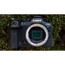 Цифр. фотокамера Canon EOS R7 body