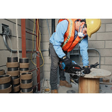 Пила дискова Bosch Professional GKM 18V-50 акумуляторна, 2х18В 5А·год, 136мм, 4250об·хв, 2.2кг