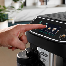 Кавомашина Delonghi Magnifica Plus, 1.8л, зерно+мелена, автомат.капуч, дисплей, авторецептів -15, чорний