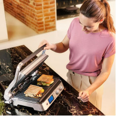 Гриль Braun  прижимний MultiGrill 9 CG 2000Вт, темп. режимів-3, 4 з`ємні пластини, метал