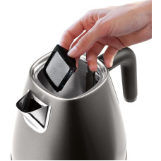 Електрочайник DeLonghi Distinta Titanium, 1.7л, Strix, метал, сірий