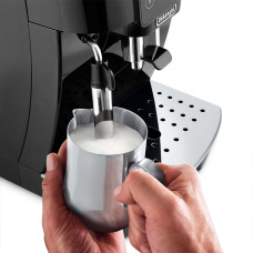 Кавомашина Delonghi Magnifica Start, 1.8л, зерно+мелена, ручний капучинатор, дисплей, авторецептів -4, підігрів чашок, чорний