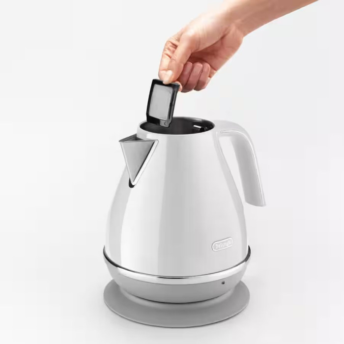 Електрочайник DeLonghi Icona Capitals , 1.7л, нержавіюча сталь, білий