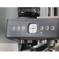 Кавоварка Electrolux ріжкова, 3л, зерно+мелена, ручний капуч, кавомолка, підігрів чашок, подача гар. води, чорний