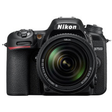 Цифр. фотокамера дзеркальна Nikon D7500 + 18-140VR